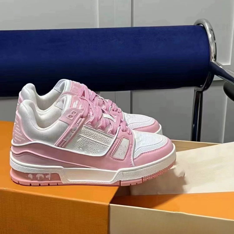 Lou Train Sneaker