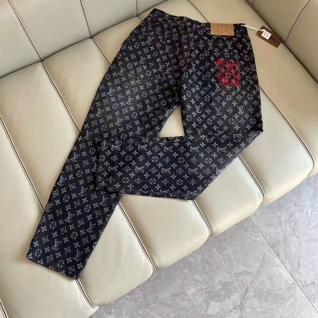 Lou Vintage Monogram