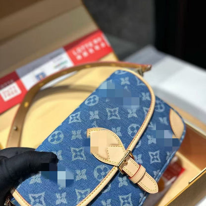 Lou Handtasche